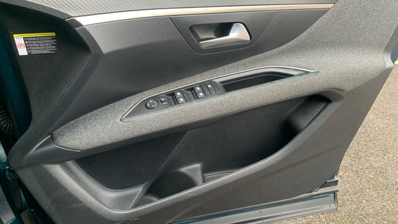 Peugeot 3008 1.6 Hybrid 180 Active 5dr e-EAT8 Estate